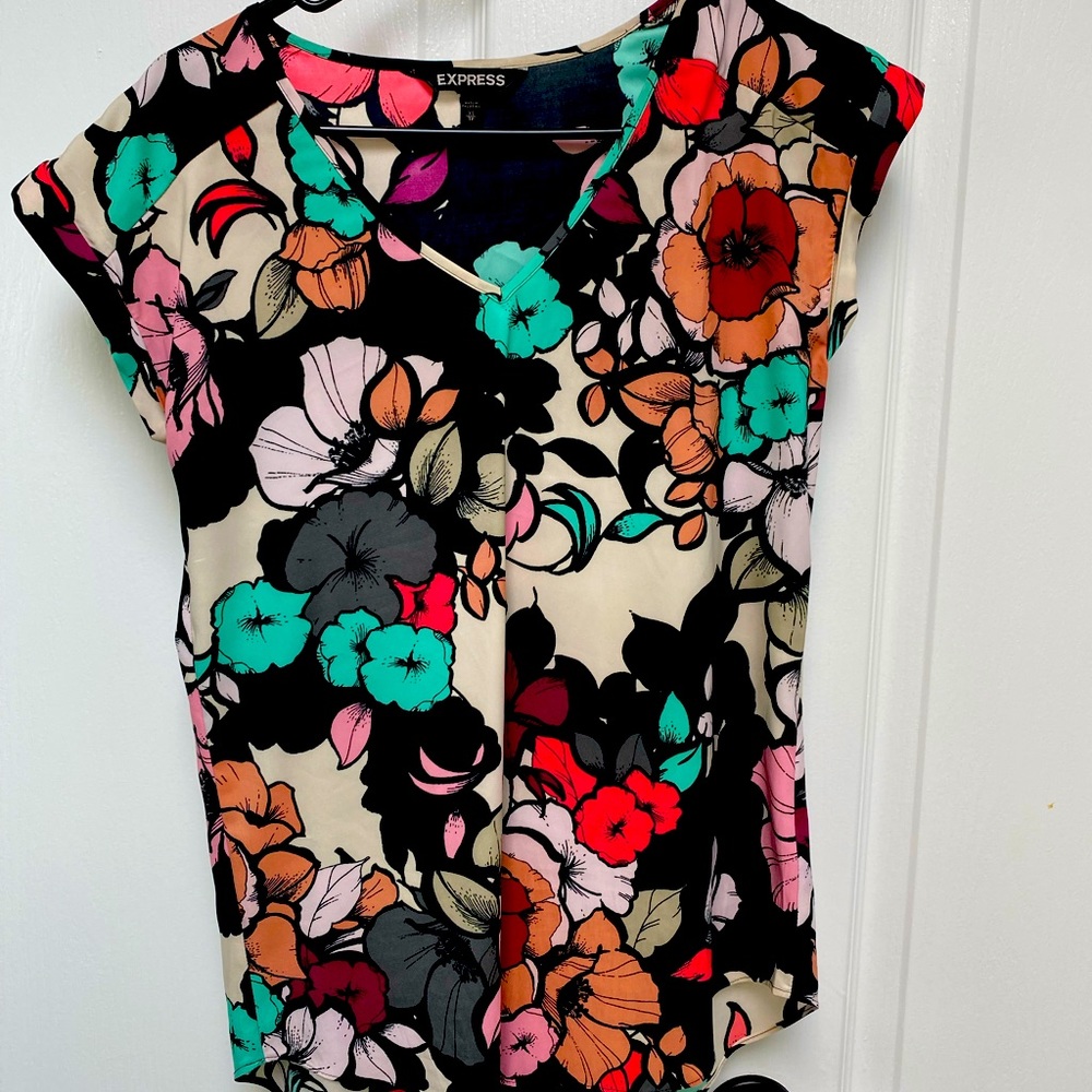 Floral top